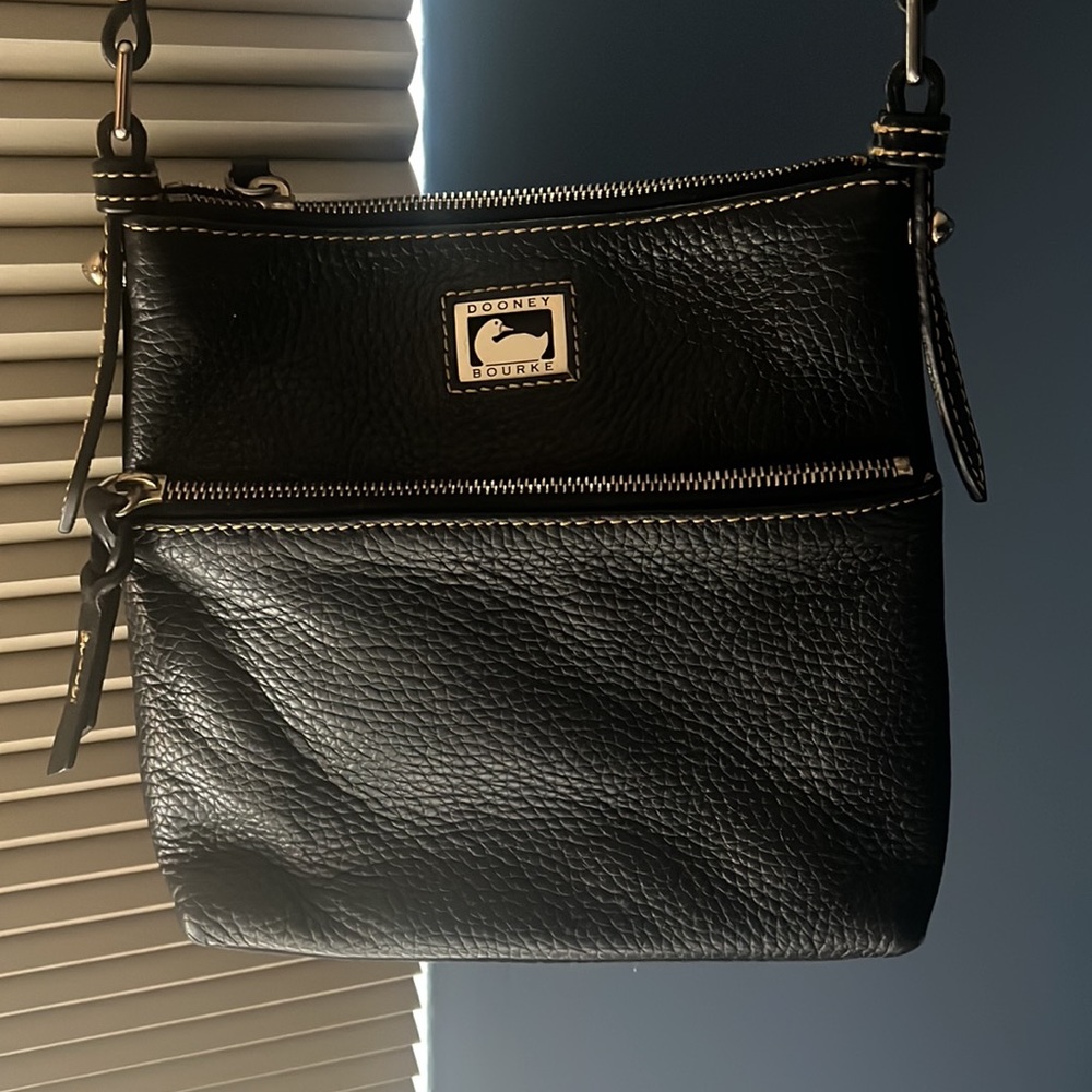 Dooney & Bourke Pebble leather CrossBody